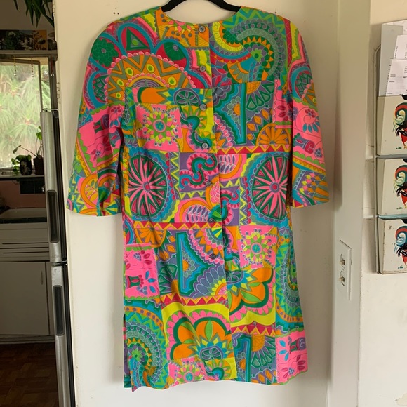 Playmaker by Mannie Fineman California Dresses & Skirts - Vintage 60s psychedelic mini tunic dress, pearlescent blue buttons, 3/4 sleeve